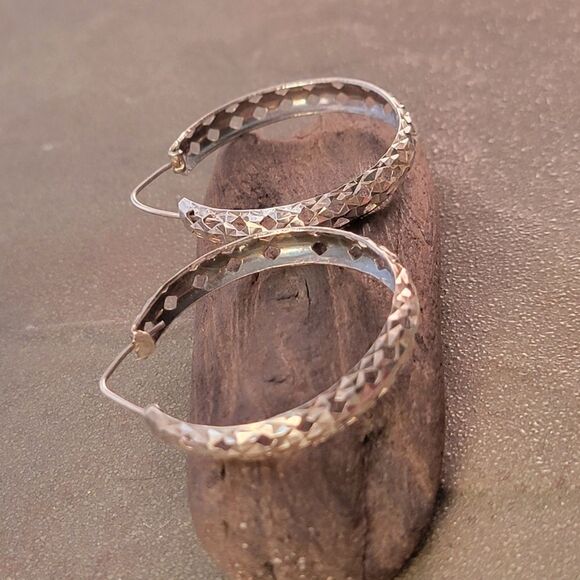Sterling Vintage 70's Openwork Diamond Cut 1 3/4" Hoop Earrings - Picture 5 of 8